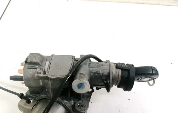 Seat Alhambra (Mk1) Ignition lock 4B0905851B