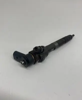 BMW 1 E81 E87 Fuel injector 7798446 779844603 0445110289