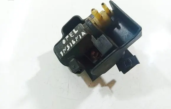 Opel Insignia A Turbo solenoid valve 55573362