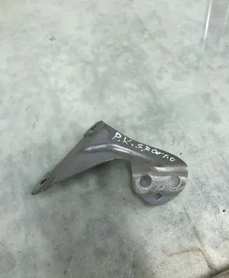 Seat Arona Fender mounting bracket 6F9821167A