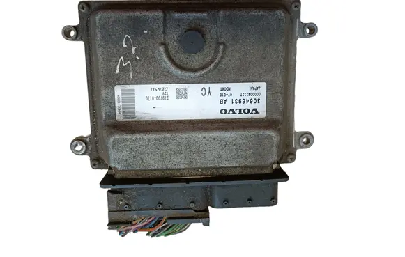 Volvo XC90 Engine control unit/module 30646931AB 2797009170