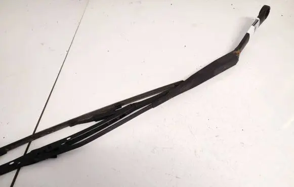 Alfa Romeo 156 Front wiper blade arm