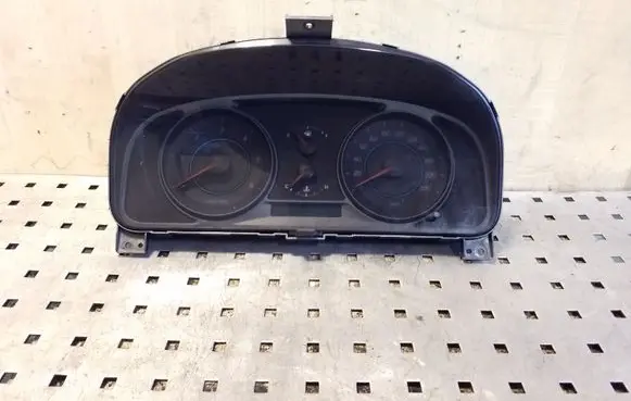 Chevrolet Captiva Speedometer (instrument cluster) 95489429