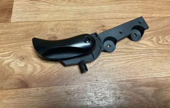 BMW 5 E60 E61 Engine bonnet (hood) release handle 9143458 BMW5143 22339910GE