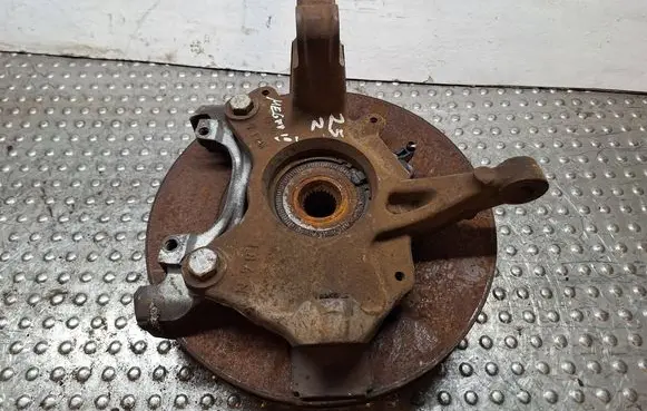 Renault Scenic III - Grand scenic III Front wheel hub spindle knuckle S25056543 400140044R