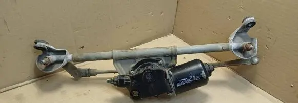 Toyota Yaris Verso Front wiper linkage and motor 8511052090