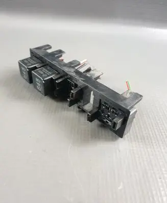 Audi A4 S4 B8 8K Fuse module 4H0937528 4H0951253A