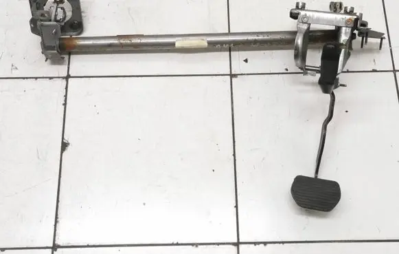 Citroen C4 Cactus Brake pedal 30011601 30010814 30002490