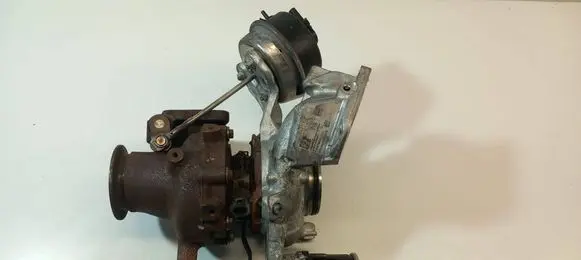 BMW 5 G30 G31 Turbo 8587539 17459700040