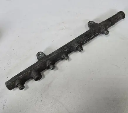 Renault Laguna II Fuel main line pipe 7700114017 0445214924