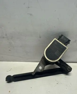 BMW 1 F20 F21 Headlight/headlamp level sensor 6860843 ABE52150
