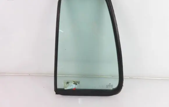 Volkswagen Golf III Rear side window 