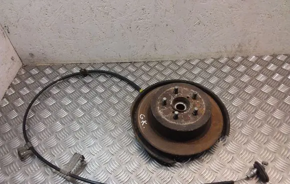 Subaru Legacy Rear wheel hub