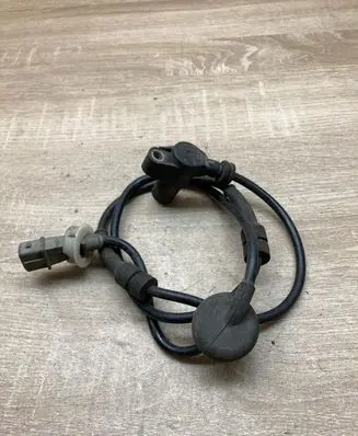 Peugeot 406 ABS brake wheel speed sensor 0265006205