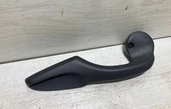 Toyota Yaris Seat adjustment handle 