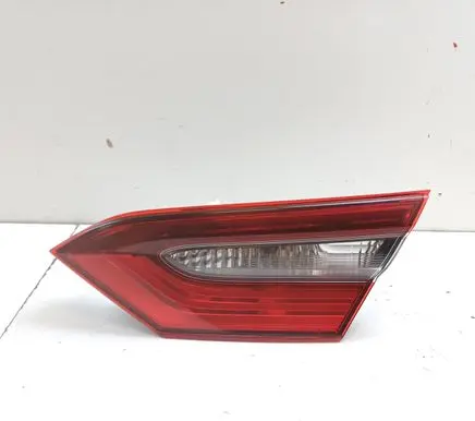 Toyota Camry VIII XV70 Rear/tail lights 33240