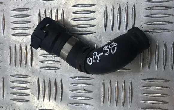 Audi A8 S8 D3 4E Engine coolant pipe/hose