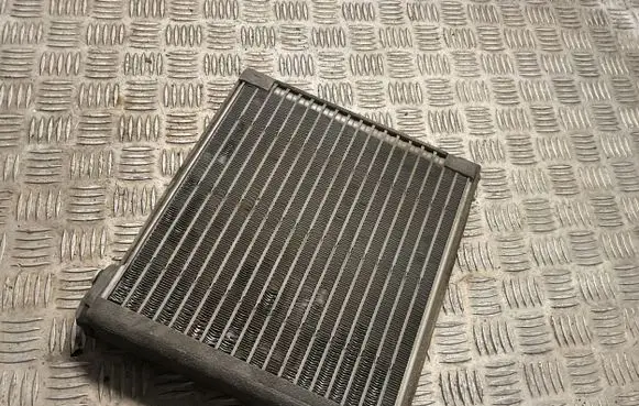 Air conditioning (A/C) radiator (interior)
