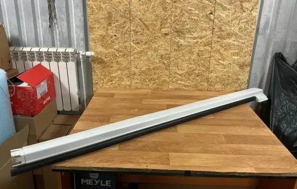 Volvo V50 Sill 08698095