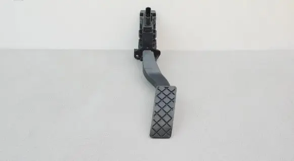 Seat Leon (5F) Accelerator throttle pedal 5Q1721503F 6PV010621