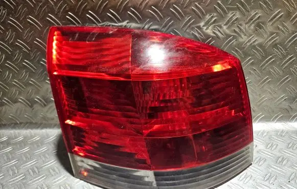 Opel Signum Rear/tail lights 13159861