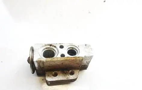 Air conditioning (A/C) expansion valve
