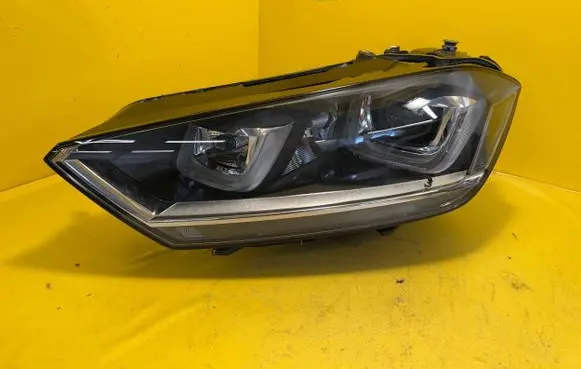 Volkswagen Golf Sportsvan Headlight/headlamp 517941033b