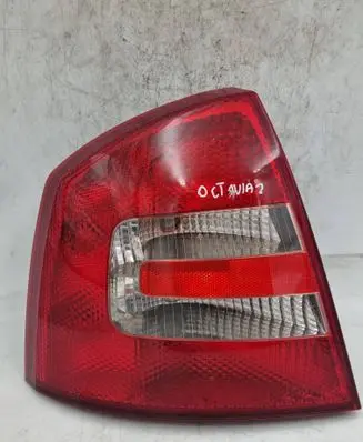Skoda Octavia Mk2 (1Z) Rear/tail lights 1Z5945095A 1Z5945111A