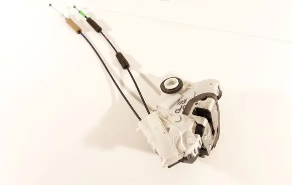 Toyota Prius (XW30) Front door lock