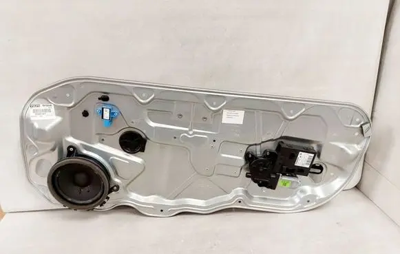 Volvo C30 Front door window regulator with motor 