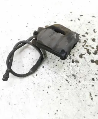 Volkswagen PASSAT B6 Front brake caliper