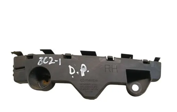 Mazda 2 Front bumper mounting bracket D652500T1