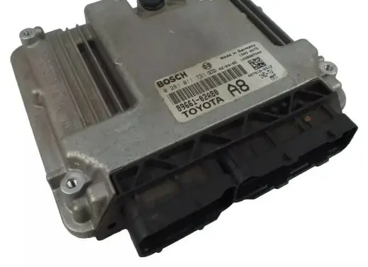 Toyota Corolla E120 E130 Engine control unit/module 8966102A80