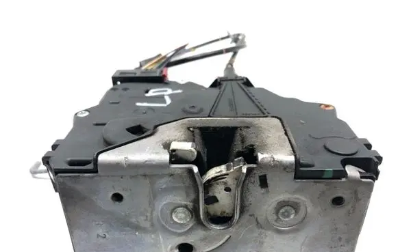 Opel Corsa D Front door lock 13258271