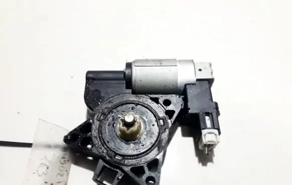 Mazda 3 I Front door window regulator motor GJ6A5958X