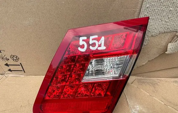 Mercedes-Benz E W212 Tailgate rear/tail lights 2129060458