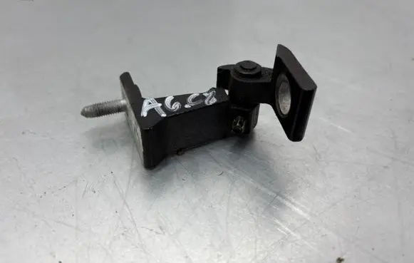 Audi A6 S6 C8 4K Front door lower hinge 4K8831402B