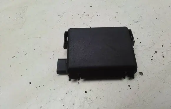 Audi A3 S3 8P Fuse box cover 1J0937550