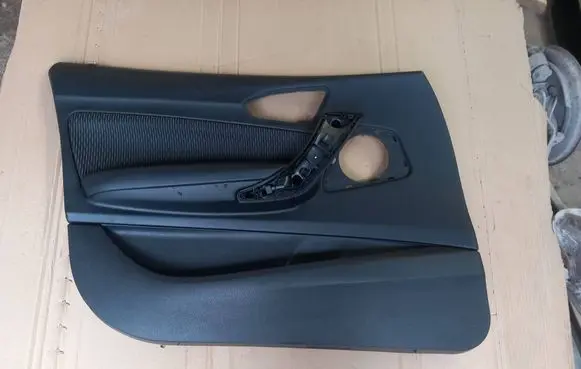BMW 1 F20 F21 Front door card panel trim 51417240403 7240403