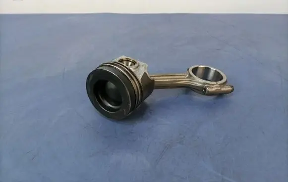 Piston