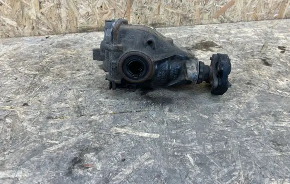 BMW 1 F20 F21 Rear differential 7616971