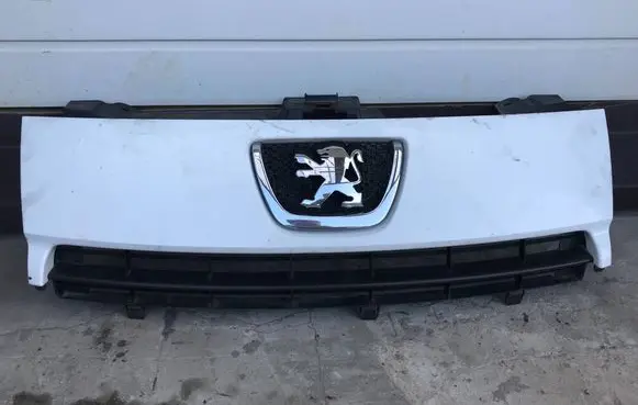 Peugeot Expert Front bumper upper radiator grill 1497644077 1497647077