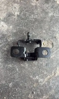Peugeot 308 Tailgate/trunk/boot hinge 9809135380