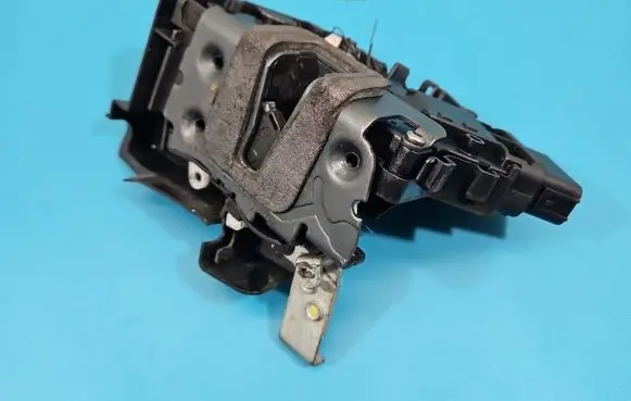 Ford Galaxy Front door lock 6M2A-R21813-EA IMPRK1519353