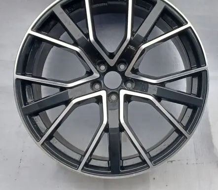 Audi Q7 4M R22 alloy rim 4M0601025DP