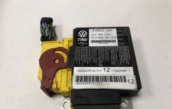 Volkswagen PASSAT B6 Airbag control unit/module 3C0909605J