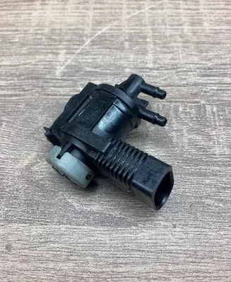 Volkswagen Transporter - Caravelle T5 Turbo solenoid valve 1K0906283A