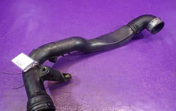 Audi A4 S4 B6 8E 8H Intercooler hose/pipe 8E0145762B
