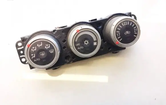 Mitsubishi Outlander Climate control unit 7820a082xb