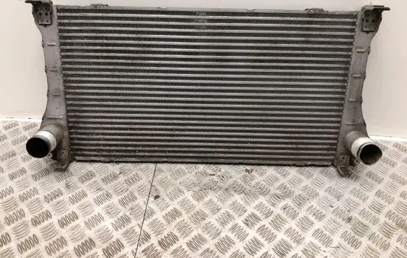 Toyota Avensis T270 Intercooler radiator